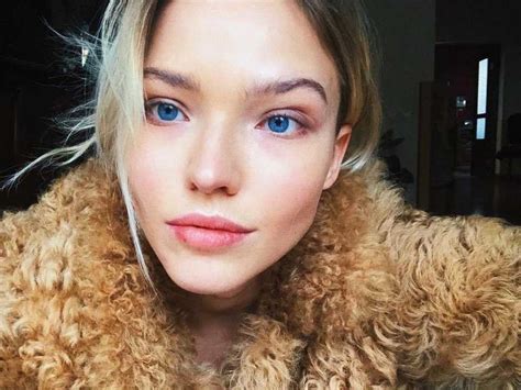 Sasha Luss Bio, Wiki, Age, Husband, Net Worth, Height, Anna。